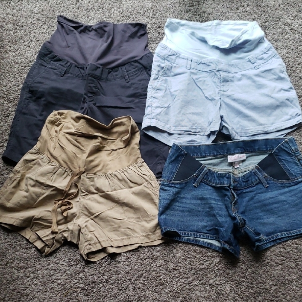 Bundle of 4 Maternity Shorts H&M Size Small Isabel Maternity and GAP Size 4